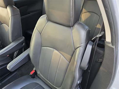 Used 2017 Buick Enclave Leather image 34