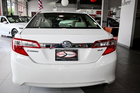 Used 2013 Toyota Camry image 6