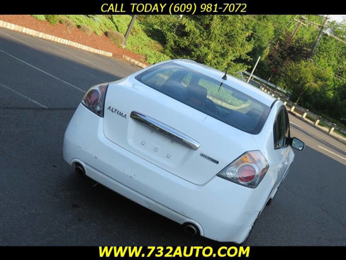 Used 2010 Nissan Altima Hybrid Sedan image 22