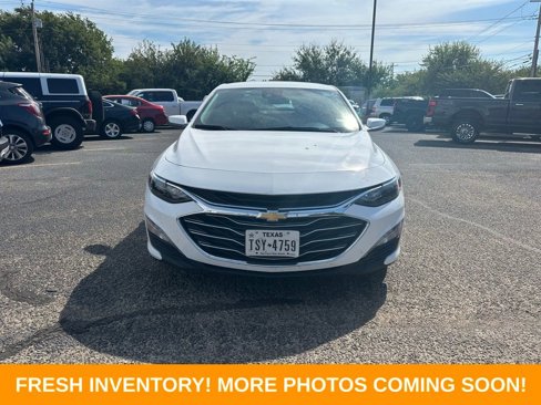 Used 2024 Chevrolet Malibu LT image 2