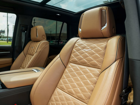 Used 2023 Cadillac Escalade Sport w/ Touring Package image 20
