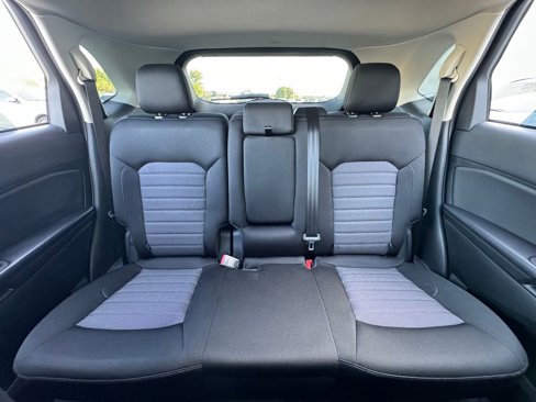 Used 2022 Ford Edge SE image 23