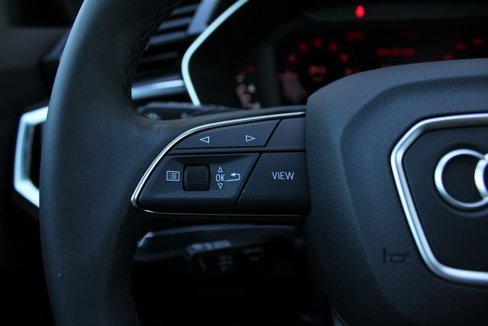 New 2025 Audi Q3 2.0T Premium image 13