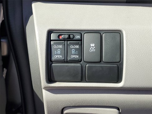 Used 2011 Honda Odyssey EX image 17