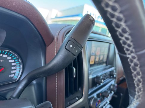 Used 2018 Chevrolet Silverado 1500 High Country image 29