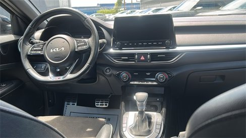 Used 2022 Kia Forte GT-Line w/ GT-Line Premium Package image 15
