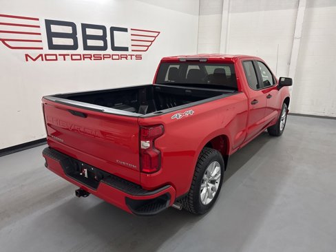 Used 2020 Chevrolet Silverado 1500 Custom w/ Custom Value Package image 8