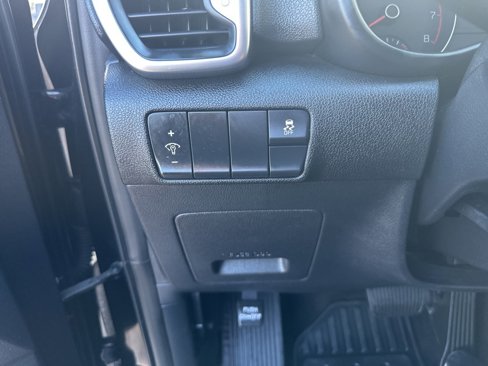 Used 2018 Kia Sportage LX image 10