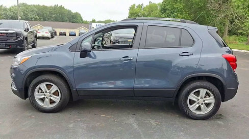 Certified 2022 Chevrolet Trax LT w/ LT Convenience Package image 5