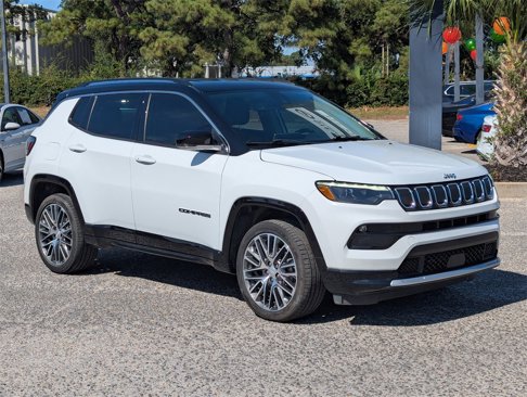 Used 2022 Jeep Compass Limited w/ Elite Group image 9