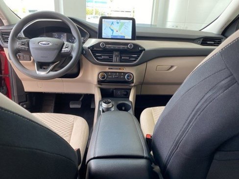 Certified 2022 Ford Escape SE image 28