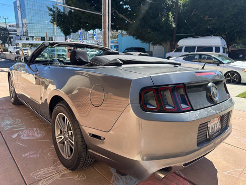 Used 2013 Ford Mustang Premium image 8