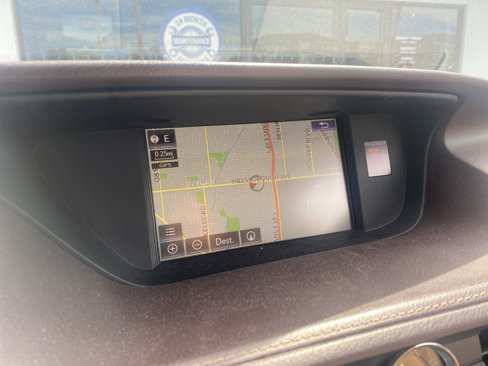 Used 2018 Lexus ES 300h image 1