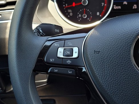 Certified 2020 Volkswagen Tiguan S image 21