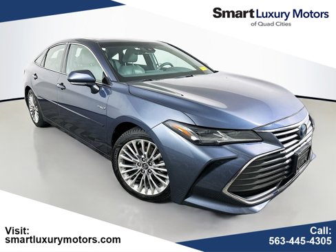 Used 2019 Toyota Avalon Limited image 1