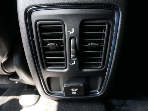 Used 2021 Jeep Grand Cherokee Laredo X image 13