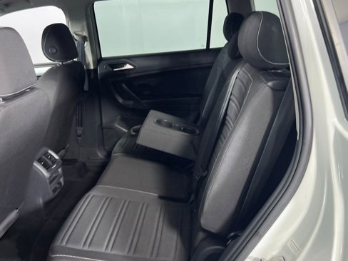 Used 2022 Volkswagen Tiguan S image 26