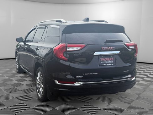 Used 2023 GMC Terrain Denali w/ Denali Premium Package image 5