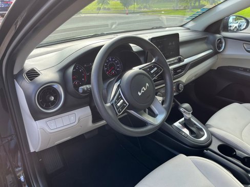 Used 2023 Kia Forte LXS image 13