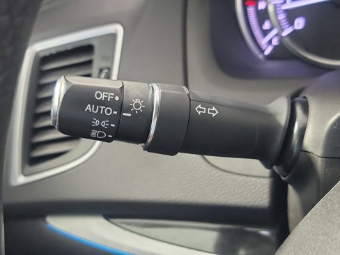 Used 2020 Acura TLX image 28