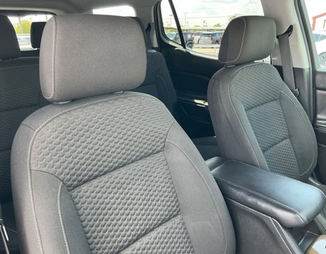 Used 2017 GMC Acadia SLE image 30