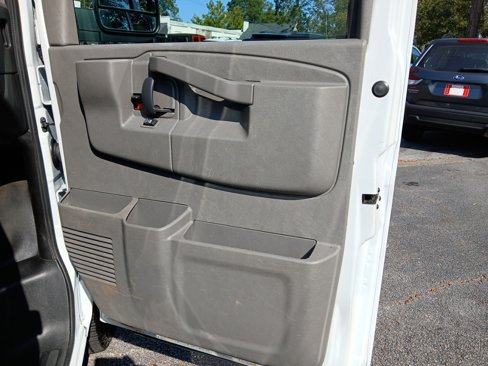 Used 2020 Chevrolet Express 2500 w/ Driver Convenience Package image 12