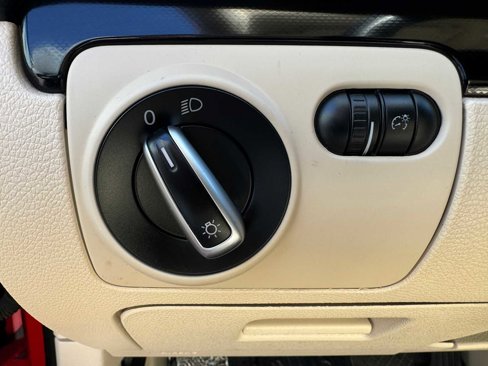 Used 2013 Volkswagen Jetta SE image 18