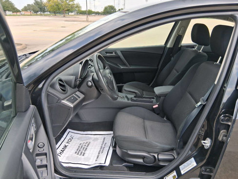 Used 2013 MAZDA MAZDA3 i SV image 10