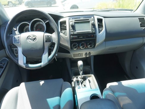 Used 2012 Toyota Tacoma PreRunner image 2