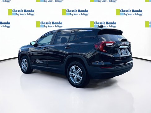 Used 2024 GMC Terrain SLE image 5