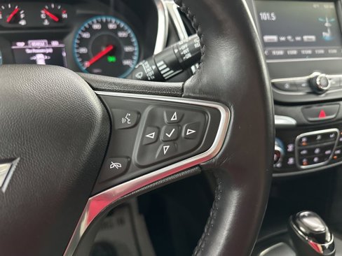 Used 2018 Chevrolet Equinox LT image 38