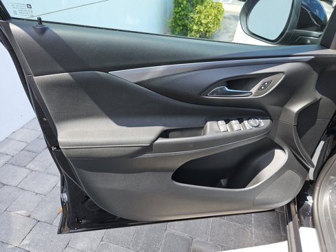 New 2025 Buick Envista Preferred image 17