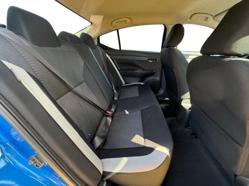 Used 2021 Nissan Versa SV image 27