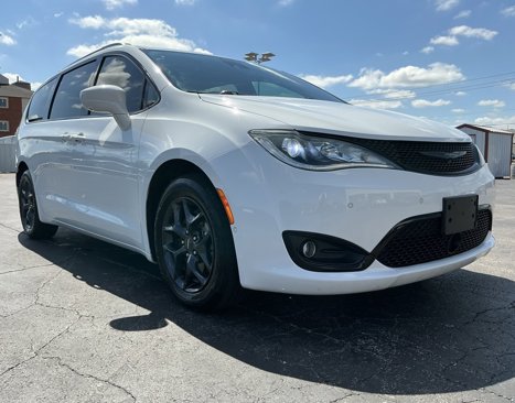 Used 2019 Chrysler Pacifica Touring-L Plus w/ Advanced Safetytec Group image 6