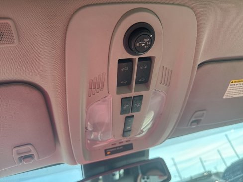 Used 2017 GMC Terrain SLT w/ Open Road Package image 25