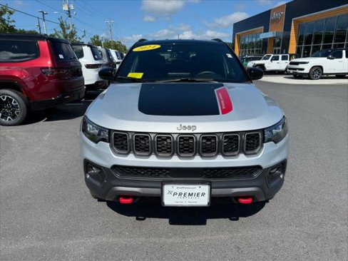 Certified 2024 Jeep Compass Trailhawk image 2