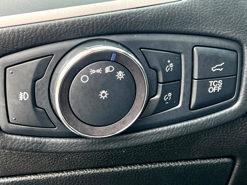 Used 2019 Ford Edge SEL w/ Equipment Group 201A image 18