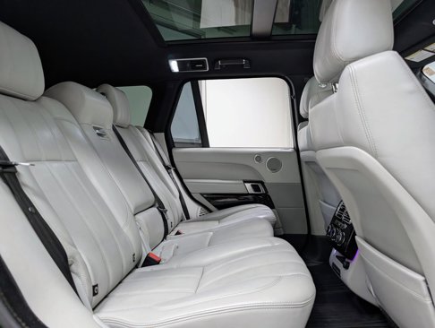 Used 2016 Land Rover Range Rover Supercharged image 24