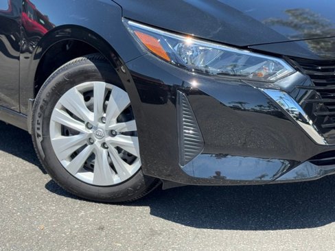 Used 2024 Nissan Sentra S image 4