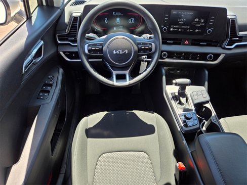 Used 2024 Kia Sportage LX image 14