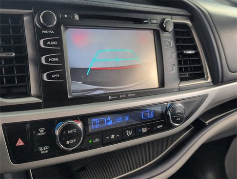 Used 2019 Toyota Highlander Plus image 22