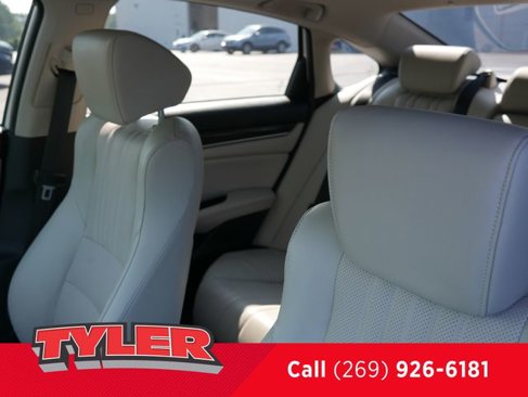 Used 2018 Honda Accord EX-L image 37