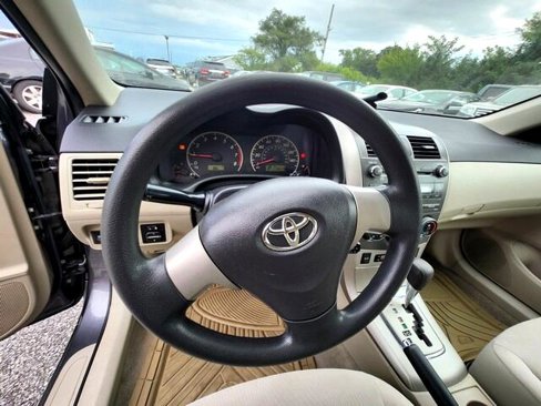 Used 2011 Toyota Corolla LE image 10