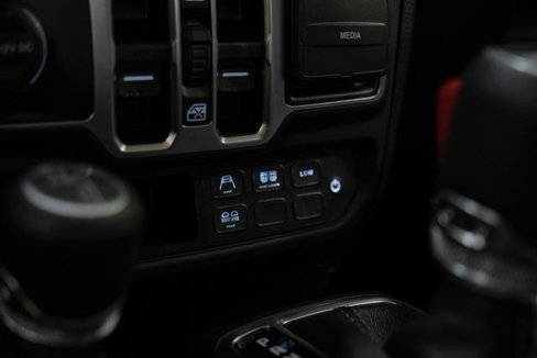 Used 2025 Jeep Gladiator Sport image 69