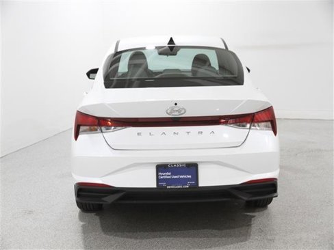 Certified 2023 Hyundai Elantra SEL w/ Convenience Package image 19