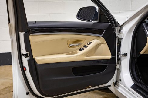 Used 2016 BMW 528i Sedan image 17