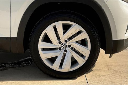 Used 2021 Volkswagen Atlas Cross Sport SE image 9