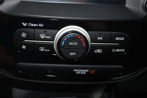 Used 2018 Kia Soul ! image 34