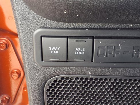 Used 2014 Jeep Wrangler Unlimited Rubicon w/ Connectivity Group image 21