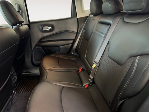 Used 2019 Jeep Compass Latitude w/ Cold Weather Group image 7
